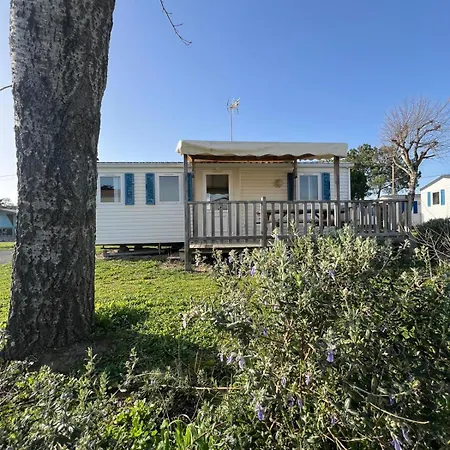 Camping Le Pavillon Bleu
