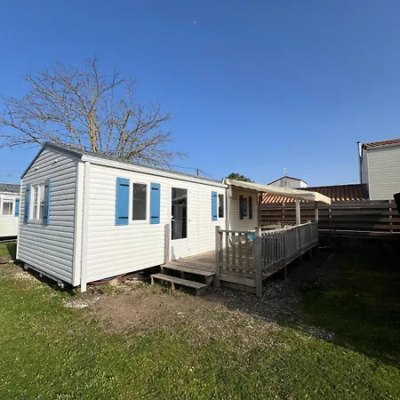 Camping Le Pavillon Bleu